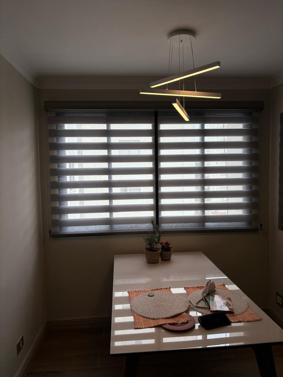 Double Vision em Quarto
